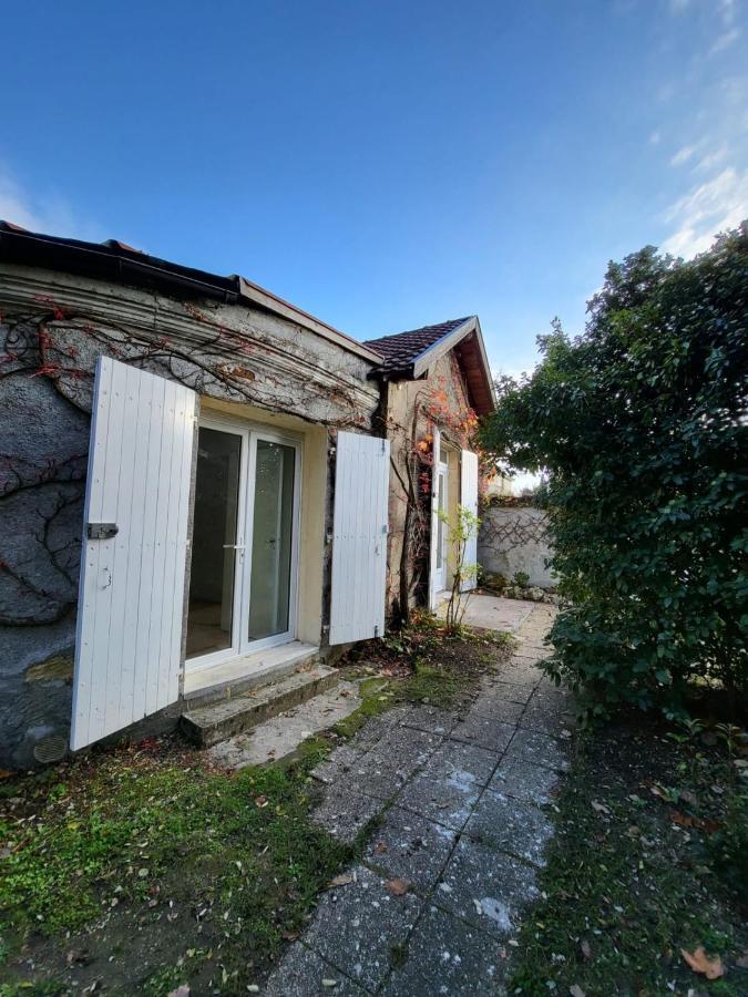 Appartement La Verrerie, Terrasse Et Jardinet Cognac Esterno foto
